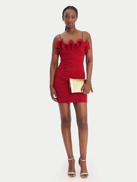 Guess Sukienka koktajlowa W6RK80 WI342 Czerwony Classic Fit. Czerwone sukienki damskie Guess, z aplikacjami, z syntetyku, wizytowe, bez kołnierzyka, bez ramiączek. Za 699.99 zł.