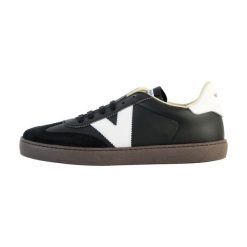 Buty sportowe z efektem skóry Victoria Berlin Ciclista. Białe obuwie sportowe damskie VICTORIA, bez wzorów, ze skóry. Za 378.75 zł.