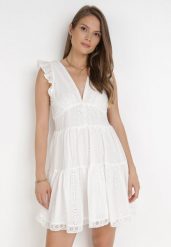 Biała Sukienka Agniga. Białe sukienki damskie Born2be, m, bez wzorów, z bawełny, bez kołnierzyka, bez ramiączek, mini. Za 149.99 zł.