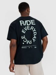 4F T-shirt oversize z nadrukiem męski - czarny L. Czarne koszulki sportowe męskie 4f, l, bez wzorów, z bawełny, klasyczne, bez kołnierzyka. W wyprzedaży za 59.99 zł.