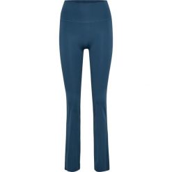Spodnie legginsy z wysokim stanem dla kobiet Hummel. Niebieskie legginsy damskie Hummel, bez wzorów, na jogę i pilates. Za 222.00 zł.