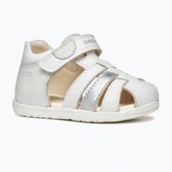 Sandały dziecięce Geox Macchia. Białe sandały dziewczęce Geox, z gumy, bez zapięcia. Za 219.99 zł.