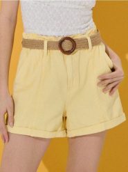 Szorty jeansowe paperbag z paskiem - żółty. Żółte szorty damskie Sinsay, l, bez wzorów, z jeansu. W wyprzedaży za 35.99 zł.