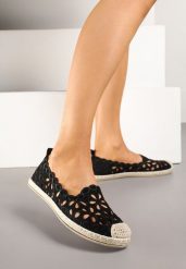 Czarne Ażurowe Espadryle z Plecionym Noskiem Merovianna. Czarne espadryle damskie Renee, na lato, w ażurowe wzory, klasyczne, bez obcasa, bez zapięcia. Za 39.99 zł.
