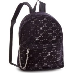 Plecak JUICY COUTURE BLACK LABEL - Rhinestones JBH5001 Czarny. Czarne plecaki damskie Juicy Couture Black Label, z materiału. W wyprzedaży za 449.00 zł.