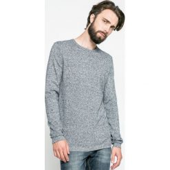 Tom Tailor Denim - Sweter. Szare swetry przez głowę męskie marki Tom Tailor Denim, z bawełny, z okrągłym kołnierzem. W wyprzedaży za 79.90 zł.