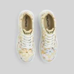 Mumka Shoes Sneakersy wegańskie na platformie Kolorowe Kwiaty Mumka-41. Trampki i tenisówki damskie Mumka Shoes, bez wzorów, bez zapięcia. Za 329.00 zł.