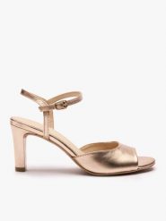 Platynowe sandały na szpilce. Brązowe sandały damskie Ryłko, bez wzorów, ze skóry, bez obcasa, na szpilce, bez zapięcia. Za 399.99 zł.