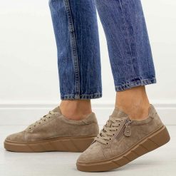 Fango skórzane półbuty damskie na platformie Jezzi 18-18. Zielone obuwie sportowe damskie Jezzi, bez wzorów, z jeansu. Za 249.00 zł.