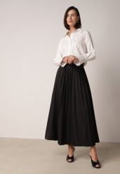 Czarna Wiskozowa Spódnica o Rozkloszowanym Kroju z Paskiem z Klamrą Lawedisa. Czarne spódnice damskie Born2be, l, bez wzorów, z bawełny, biznesowe, maxi, rozkloszowane. Za 139.99 zł.