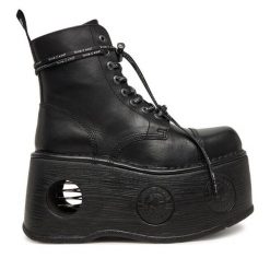 Trzewiki NEW ROCK. Czarne botki damskie NEW ROCK, rockowe, bez obcasa, na koturnie, bez zapięcia. Za 1,089.00 zł.