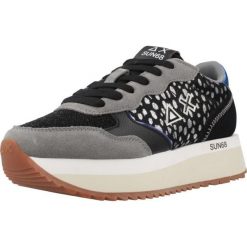 Buty SUN68 BIG ALLY ANIMALIER Czarny. Czarne trekkingi damskie SUN68, trekkingowe. Za 373.99 zł.