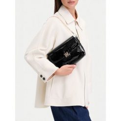 Torebka Nine West. Czarne kopertówki damskie Nine West, bez wzorów, bez dodatków. Za 179.99 zł.