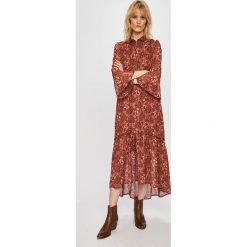 Vero Moda - Sukienka. Brązowe sukienki damskie Vero Moda, m, bez wzorów, z materiału, casualowe, bez kołnierzyka, bez ramiączek. W wyprzedaży za 179.90 zł.