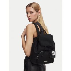 Plecak KARL LAGERFELD. Czarne plecaki damskie KARL LAGERFELD, bez wzorów. Za 849.99 zł.