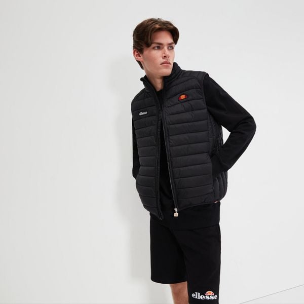 Kurtka uniwersalna męska Ellesse Bardy. Czarne kurtki męskie Ellesse, l, bez wzorów, z materiału, z kapturem. Za 319.00 zł.