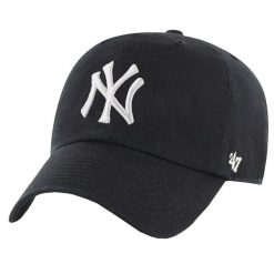 Czapka z daszkiem męska New York Yankees MLB Clean Up Cap. Czarne czapki i kapelusze męskie 47 Brand, bez wzorów, z bawełny, sportowe. W wyprzedaży za 110.25 zł.