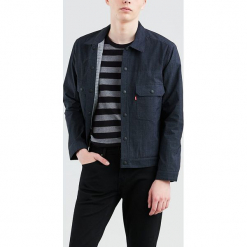 Dżinsowa kurtka "Perf" w kolorze niebieskim. Niebieskie kurtki męskie Levi's. W wyprzedaży za 218.95 zł.