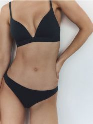 Modulowany biustonosz - szary. Szare biustonosze Reserved, bez wzorów, z bawełny. W wyprzedaży za 35.99 zł.