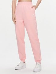 Puma Spodnie dresowe Ess+ Embroidery 670007 Różowy Regular Fit. Czerwone spodnie dresowe damskie Puma, m, bez wzorów, z dresówki. Za 139.99 zł.