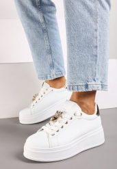 Białe Sneakersy na Platformie Ozdobione Aplikacją Misia z Cyrkonii Vlinea. Białe obuwie sportowe damskie Renee, z aplikacjami, z jeansu. Za 39.99 zł.