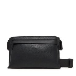 Nerka Calvin Klein. Czarne saszetki męskie Calvin Klein, młodzieżowe, małe. Za 349.99 zł.