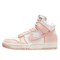 Buty do chodzenia dla dorosłych Nike Dunk High 1985 Arctic Orange. Brązowe obuwie sportowe damskie Nike, bez wzorów, z gumy, tenisowe. Za 497.40 zł.
