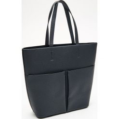 Torebka shopper z kieszeniami - Czarny. Torebki shopper damskie marki Cropp. W wyprzedaży za 59.99 zł.