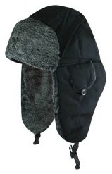 Czapka Czarna, Zimowa z Futerkiem, Ciepła, z Kożuchem, Męska z Nausznikami. Czarne czapki i kapelusze męskie Jarek, na zimę, bez wzorów, z futra, eleganckie. Za 69.00 zł.