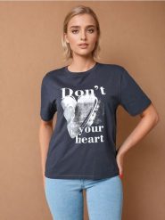 Koszulka - niebieski. Niebieskie t-shirty damskie Sinsay, l, bez wzorów, bez kołnierzyka. W wyprzedaży za 8.99 zł.