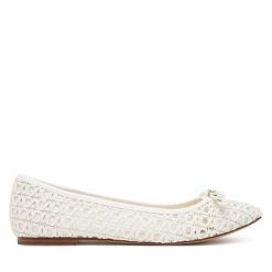 Baleriny TWINSET. Białe baleriny damskie Twinset, bez wzorów, bez obcasa. Za 529.99 zł.