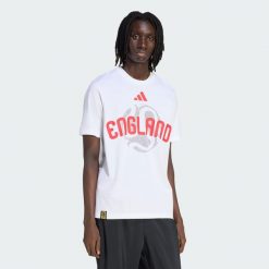 Koszulka Mistrzostwa Świata FIFA 26 Anglia. Białe koszulki sportowe męskie Adidas, bez wzorów, bez kołnierzyka, bez ramiączek, do piłki nożnej. Za 129.00 zł.