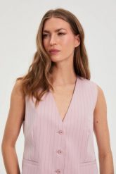 Kamizelka w delikatne paski różowa. Czerwone żakiety damskie MOODO, l, bez wzorów, z elastanu. Za 119.99 zł.