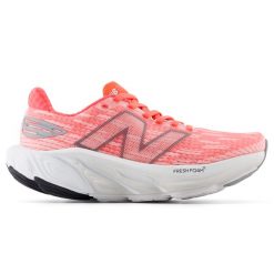 Buty damskie New Balance Fresh Foam x Balos v1 WBALCE1 – pomarańczowe. Brązowe obuwie sportowe damskie New Balance, bez wzorów, do biegania. Za 1,049.99 zł.