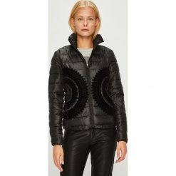 Desigual - Kurtka. Kurtki damskie marki Desigual. W wyprzedaży za 349.90 zł.