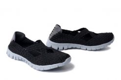 ROCK SPRING Carioca X black, półbuty damskie. Czarne półbuty damskie Rock Spring, na lato, bez wzorów, rockowe, bez obcasa, bez zapięcia. Za 204.90 zł.