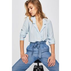 Tally Weijl - Bluzka. Niebieskie bluzki damskie TALLY WEIJL, m, bez wzorów, z materiału, casualowe, bez kołnierzyka, bez ramiączek. W wyprzedaży za 49.90 zł.
