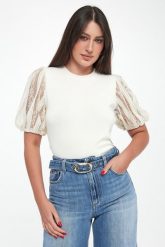 Sweter damski z rękawami z koronki TWINSET. Bluzki damskie Twinset Milano, l, bez wzorów, z koronki, bez kołnierzyka, bez ramiączek. Za 789.00 zł.