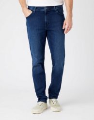 WRANGLER TEXAS TAPER BLUE GAMBIT W12TLR29F 112145807. Niebieskie spodnie materiałowe męskie Wrangler, l, bez wzorów, z jeansu. Za 219.99 zł.
