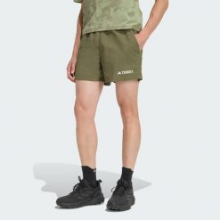 Szorty Terrex Multi. Brązowe krótkie spodenki sportowe męskie Adidas, uniwersalny, bez wzorów, trekkingowe. Za 219.00 zł.
