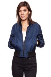 DAMSKA KURTKA PRZEJŚCIOWA WRANGLER BOMBER NAVY W4121XC35 112128752. Niebieskie kurtki damskie Wrangler, l, bez wzorów, bez kaptura. W wyprzedaży za 159.99 zł.