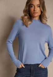 Niebieski Golf o Dopasowanym Kroju Zdobiony Minimalistycznymi Aplikacjami Unissa. Niebieskie swetry damskie Renee, l, z aplikacjami, z jeansu, eleganckie, bez kołnierzyka, bez ramiączek, bez kaptura. Za 59.99 zł.