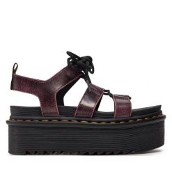 Sandały Dr. Martens. Czarne sandały damskie Dr. Martens, bez wzorów, bez obcasa, na koturnie, bez zapięcia. Za 399.99 zł.