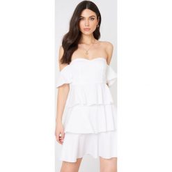 NA-KD Boho Sukienka mini z odkrytymi ramionami - White. Sukienki damskie marki NA-KD Boho. W wyprzedaży za 80.97 zł.