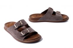 ARTIKER RELAKS 56C0679 szary, klapki damskie. Szare klapki damskie Artiker Relaks, bez wzorów, bez obcasa. Za 249.90 zł.