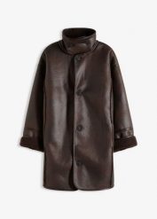 Kurtka ze sztucznego kożuszka owczego oversize. Brązowe kurtki damskie bonprix, bez wzorów, ze skóry, bez kaptura. Za 349.99 zł.