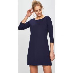 Answear - Sukienka. Niebieskie sukienki damskie ANSWEAR, l, bez wzorów, z dzianiny, casualowe, bez kołnierzyka, bez ramiączek. W wyprzedaży za 69.90 zł.
