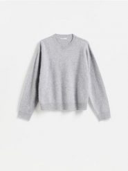 Wełniany sweter - jasnoszary. Szare swetry damskie Reserved, l, bez wzorów, z wełny, bez kołnierzyka, bez ramiączek, bez kaptura. Za 259.99 zł.