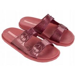 Klapki dla kobiet Ipanema FOLLOW FEM. Czerwone klapki damskie Ipanema, bez wzorów, bez obcasa. Za 99.99 zł.