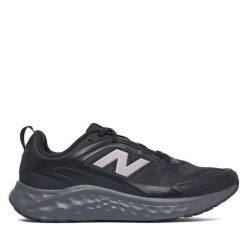 Buty do biegania New Balance. Czarne obuwie sportowe damskie New Balance, bez wzorów, do biegania. Za 449.99 zł.